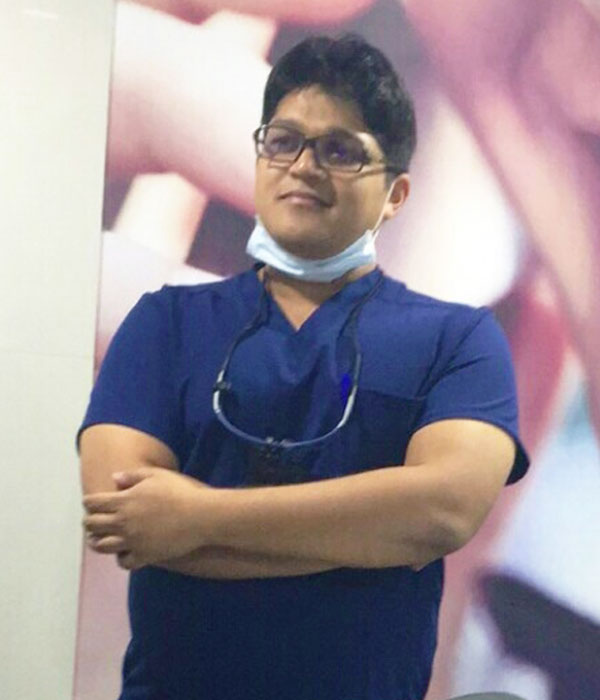 Dr. Akshat Gupta Chief Dentist